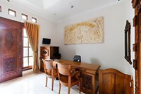 Super OYO Collection O 3468 Ndalem Gusti Ayu