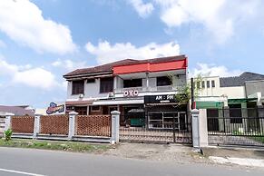 OYO 2777 Sleepover Sei Serayu