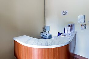 Super OYO 3109 Point Inn