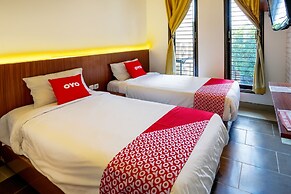 Super OYO 3109 Point Inn