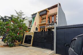 Super OYO 3109 Point Inn