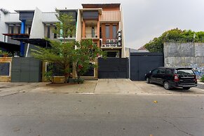 Super OYO 3109 Point Inn