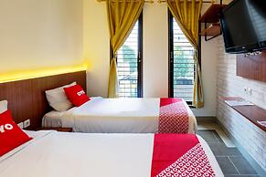 Super OYO 3109 Point Inn