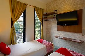 Super OYO 3109 Point Inn