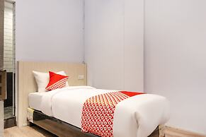 Super OYO 3150 Theodore Homestay