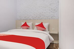 Super OYO 3150 Theodore Homestay