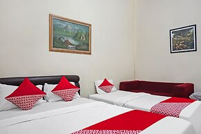 Super OYO 92134 Bogor Guest House