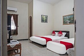 Super OYO 92134 Bogor Guest House