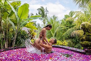 Wana Bucu Villa by Pramana Villas