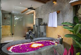 Wana Bucu Villa by Pramana Villas