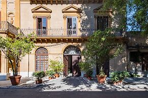 Palazzo De Gregorio Apartments