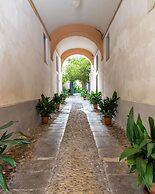 Palazzo De Gregorio Apartments