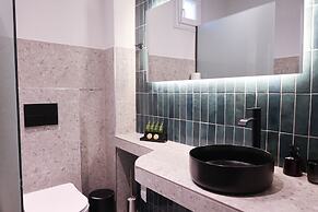 Up Hill Unique Boutique Hotel