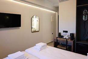 Up Hill Unique Boutique Hotel