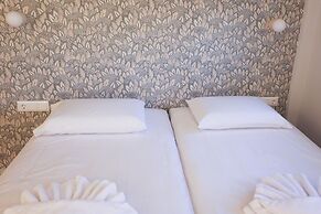 Up Hill Unique Boutique Hotel