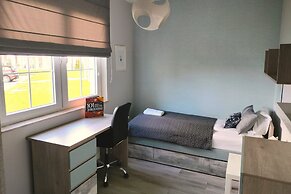 Ogrody Tesoro Apartment by Renters