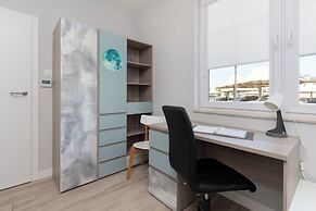 Ogrody Tesoro Apartment by Renters