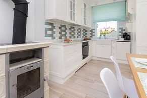 Ogrody Tesoro Apartment by Renters