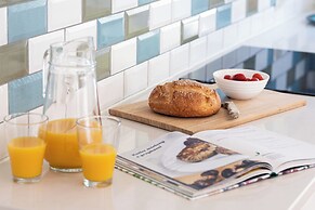 Ogrody Tesoro Apartment by Renters