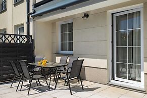 Ogrody Tesoro Apartment by Renters