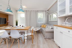 Ogrody Tesoro Apartment by Renters