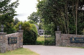 Hana Lodge