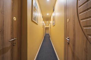 Station Self Check-in  Apartments - Lollo Luxury