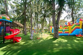 Palace Long Hai Resort