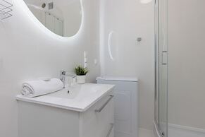 Sunny Studio Raclawicka by Renters