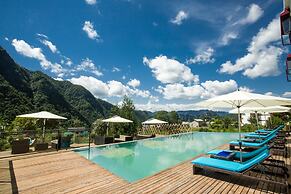 Zhangjiajie National Park Nvue Resorts