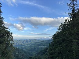 Zhangjiajie National Park Nvue Resorts