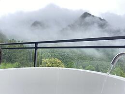 Zhangjiajie National Park Nvue Resorts