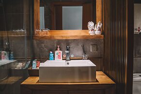 Zhangjiajie National Park Nvue Resorts