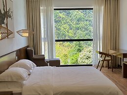 Zhangjiajie National Park Nvue Resorts