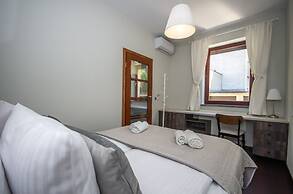 InPoint Old Town- Apartment with garden