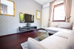 InPoint Old Town- Apartment with garden