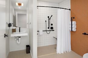 Rhode's Motor Lodge