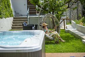Villa Donna Rachele - Sea View Jacuzzi and Free Parking