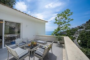 Villa Donna Rachele - Sea View Jacuzzi and Free Parking