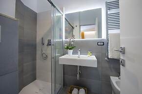 Villa Donna Rachele - Sea View Jacuzzi and Free Parking