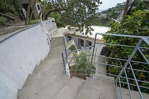 Villa Donna Rachele - Sea View Jacuzzi and Free Parking