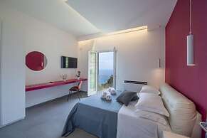 Villa Donna Rachele - Sea View Jacuzzi and Free Parking