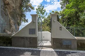 Villa Donna Rachele - Sea View Jacuzzi and Free Parking