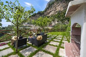 Villa Donna Rachele - Sea View Jacuzzi and Free Parking