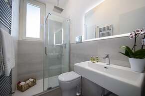 Villa Donna Rachele - Sea View Jacuzzi and Free Parking