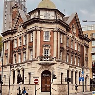 Immaculate One Bed in Tower Bridge Luxurious Taste