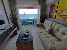 Apartamento 2 suítes lindo e vista mar