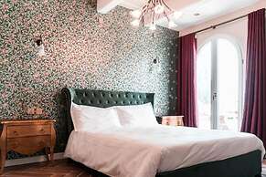 The Red Farm Relais & Spa