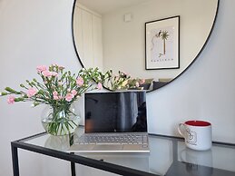 Great City Center Apartment by Renters