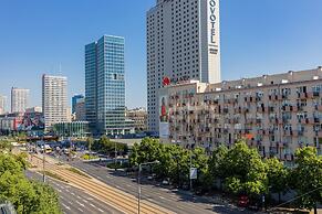 Great City Center Apartment by Renters